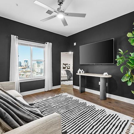 Midnight Manor Penthouse Suite The Gulch 내슈빌 외부 사진