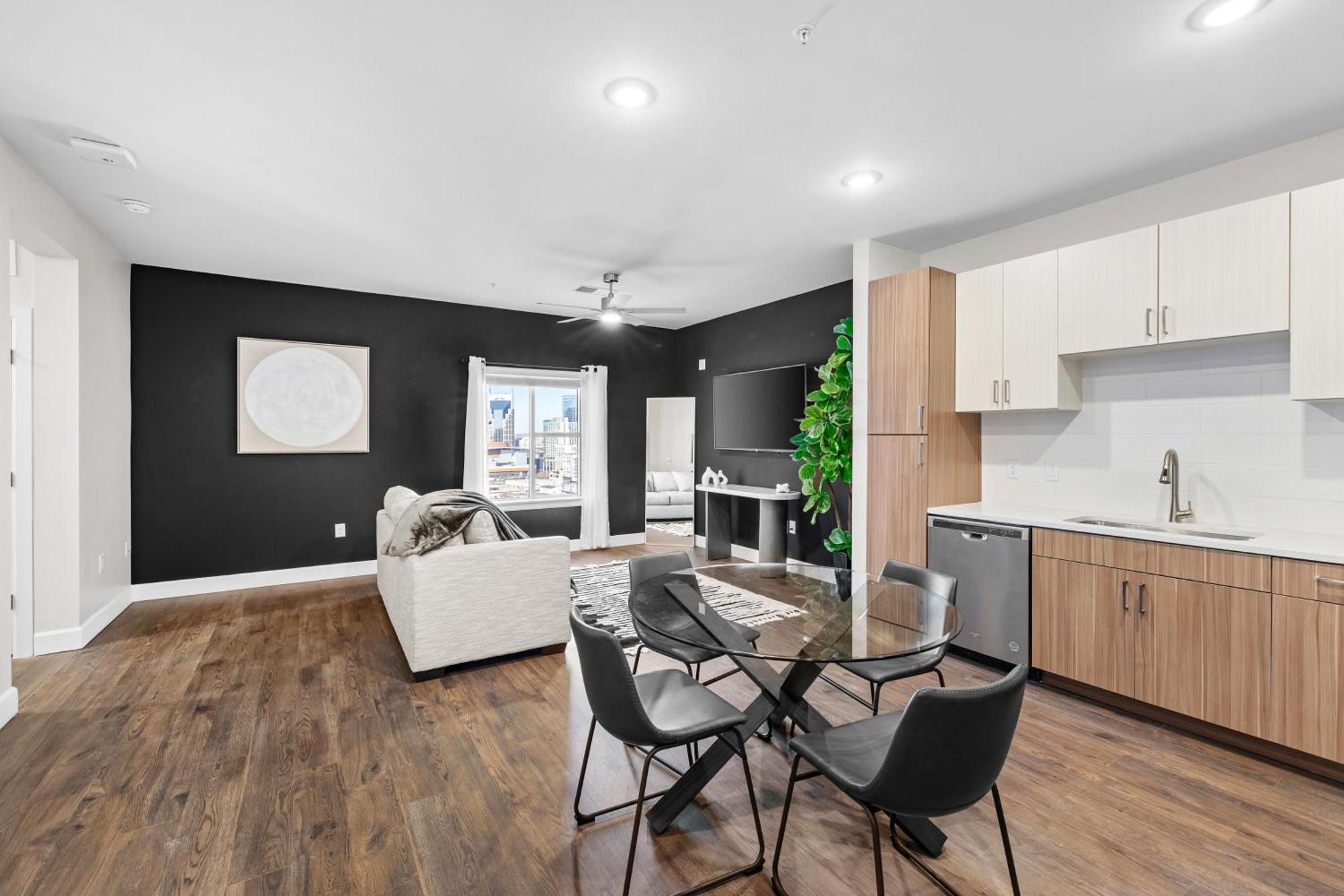 Midnight Manor Penthouse Suite The Gulch 내슈빌 외부 사진